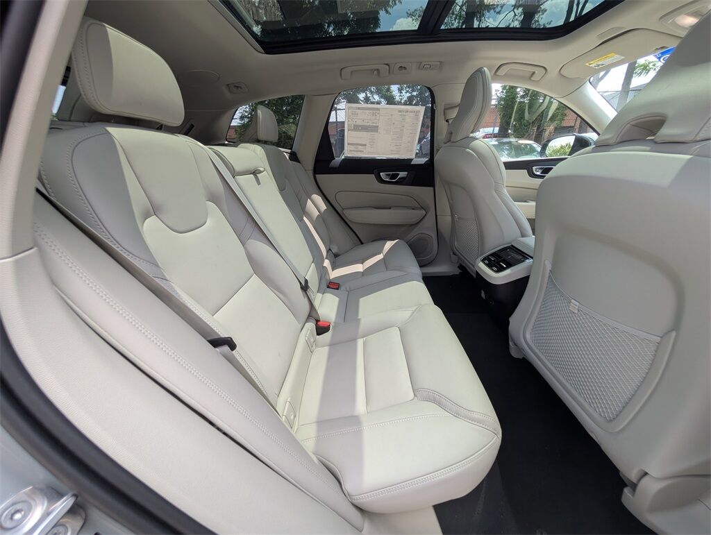 2026 Volvo XC60 B5 AWD ULTRA Hunt Valley MD