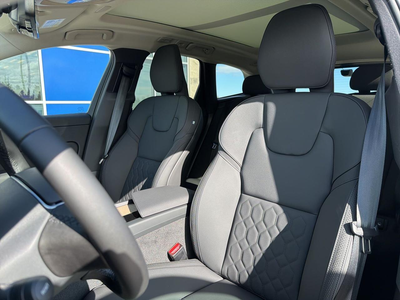 2026 Volvo XC60 B5 Core Bend OR