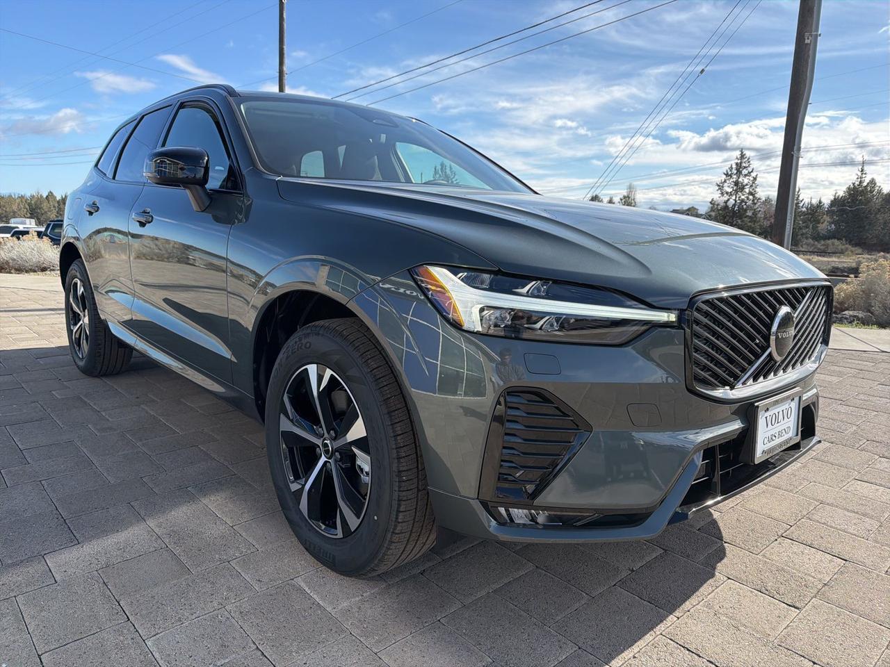 2026 Volvo XC60 B5 Core