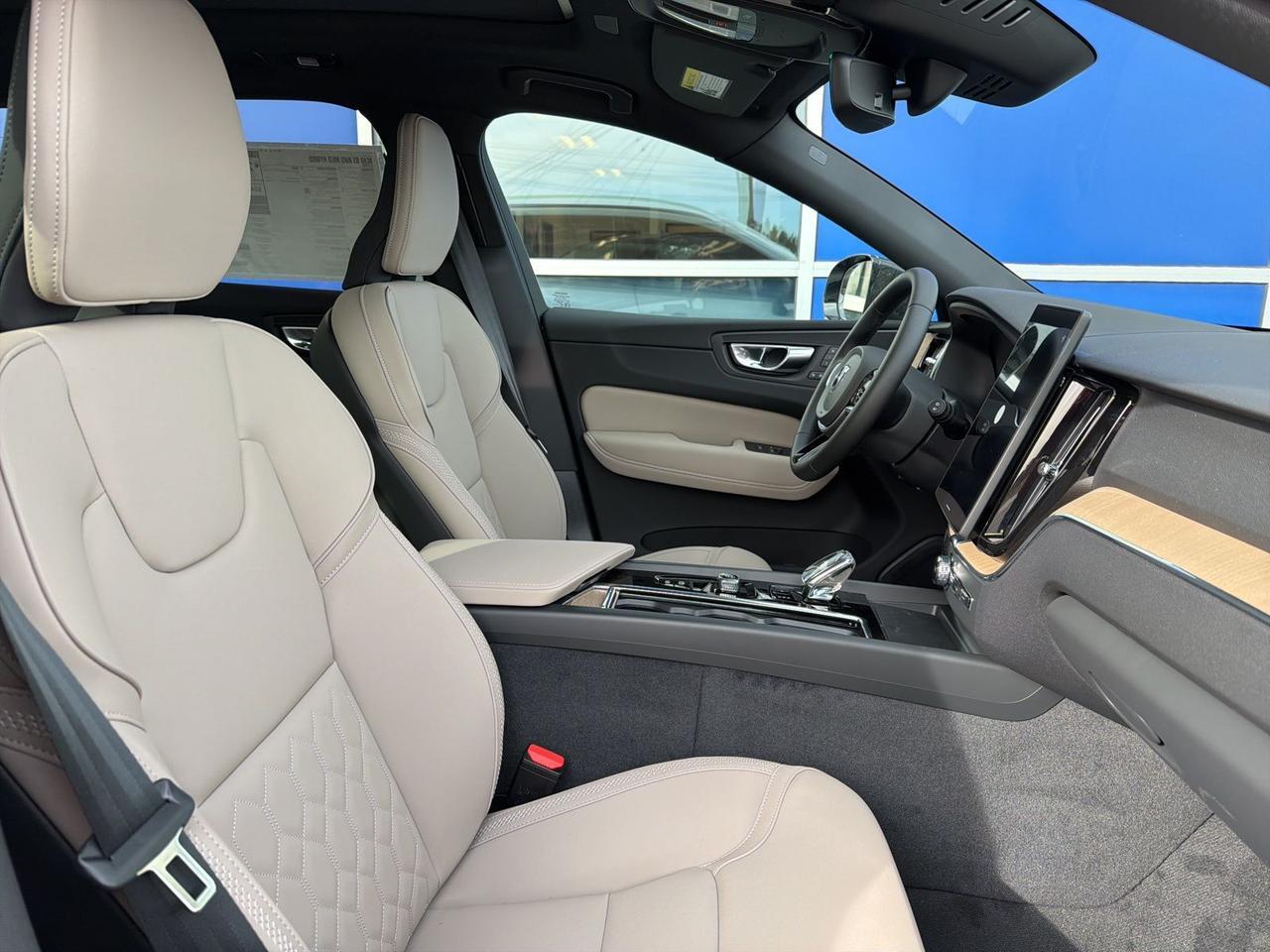 2026 Volvo XC60 B5 Core Bend OR