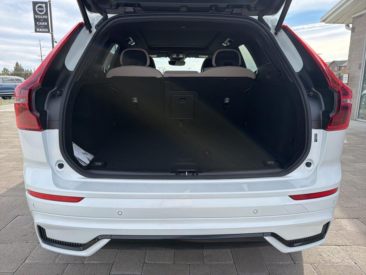2026 Volvo XC60 B5 Core Bend OR