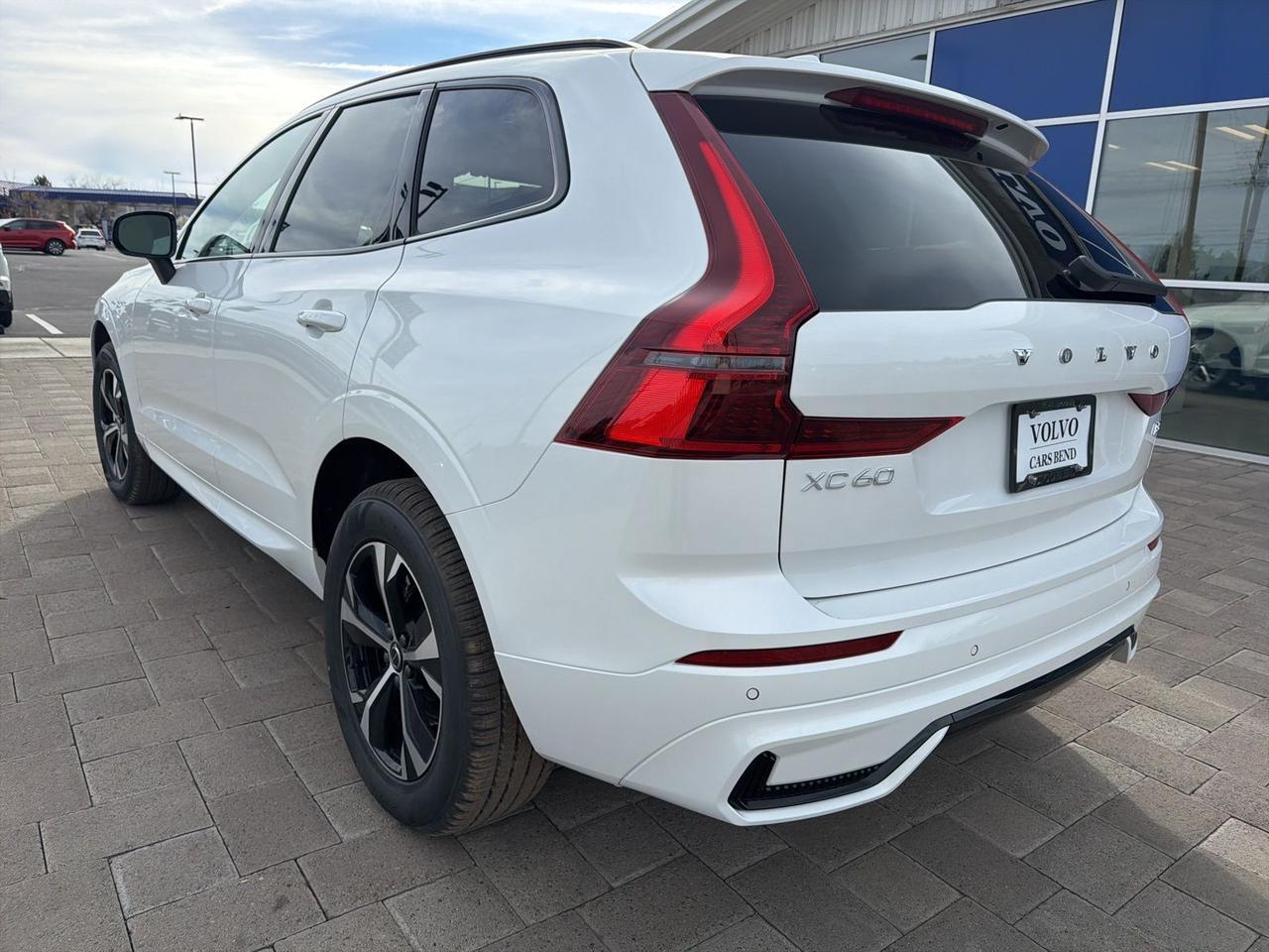 2026 Volvo XC60 B5 Core Bend OR