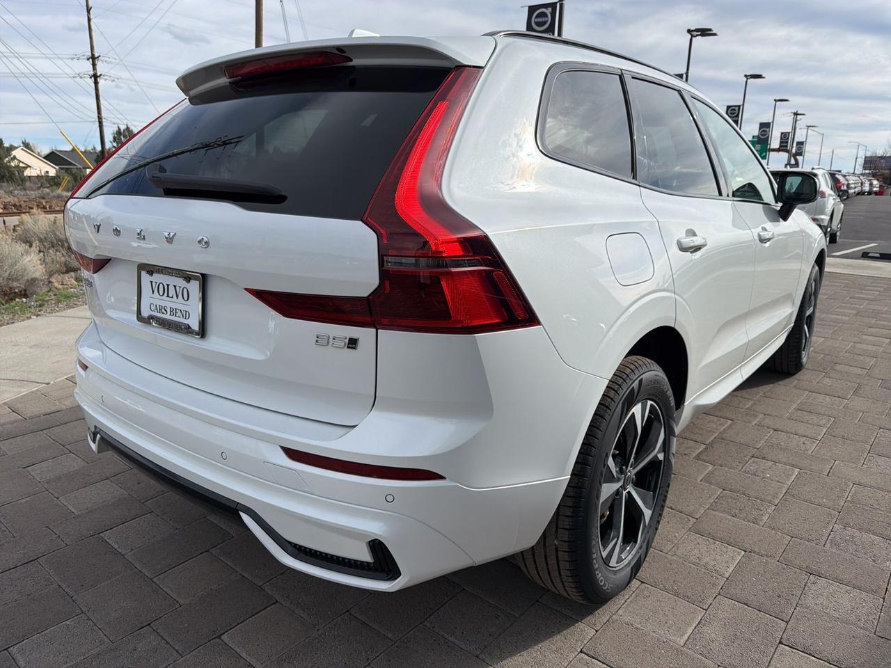 2026 Volvo XC60 B5 Core Bend OR