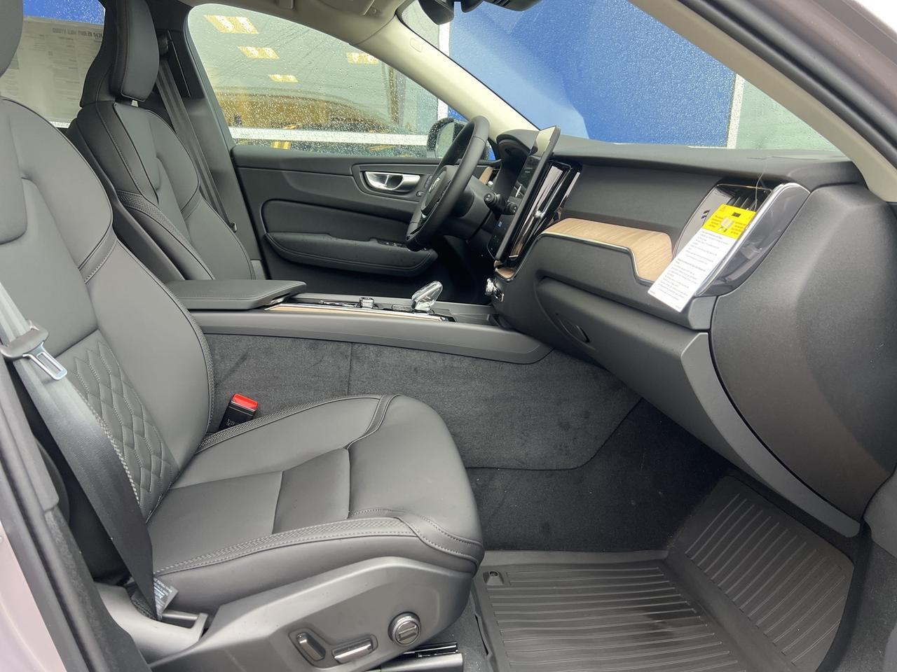 2026 Volvo XC60 B5 Core Bend OR