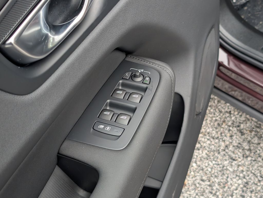 2026 Volvo XC60 B5 Core Hunt Valley MD