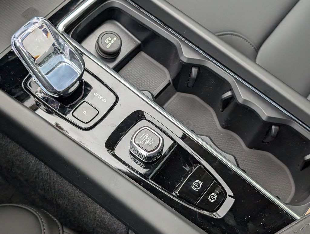 2026 Volvo XC60 B5 Core Hunt Valley MD