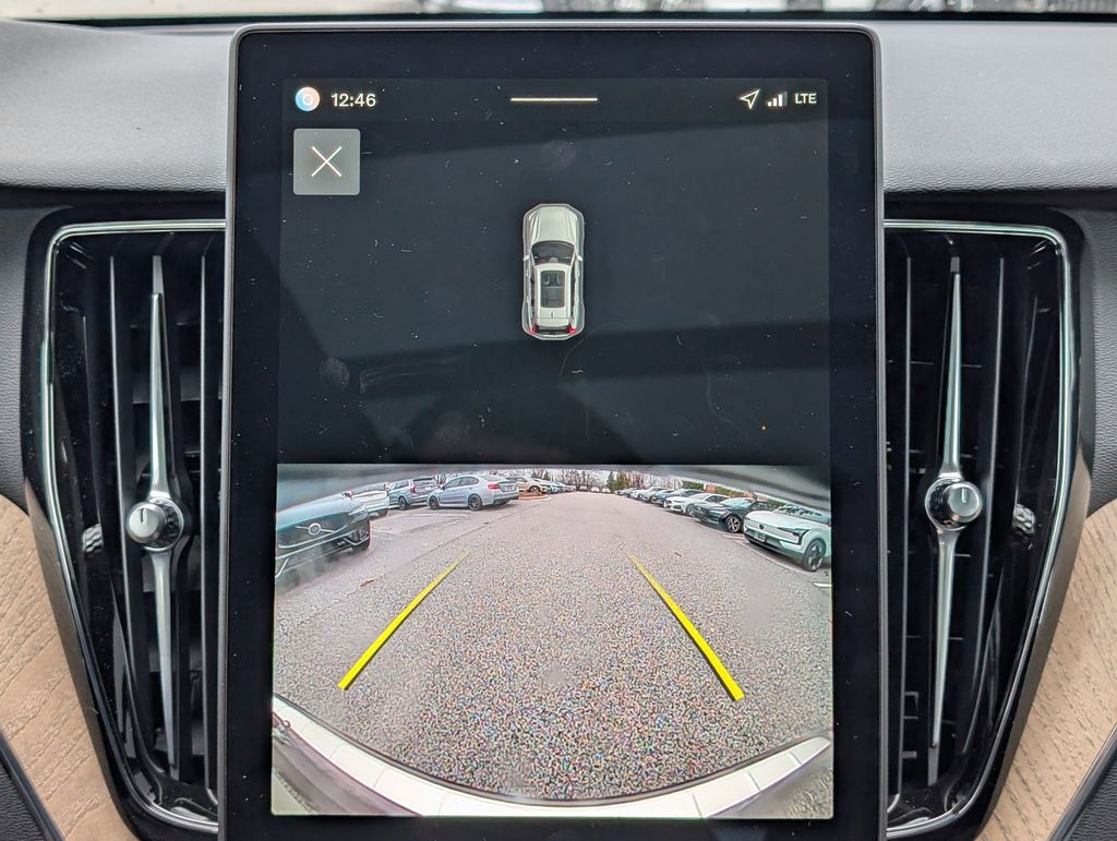 2026 Volvo XC60 B5 Core Hunt Valley MD