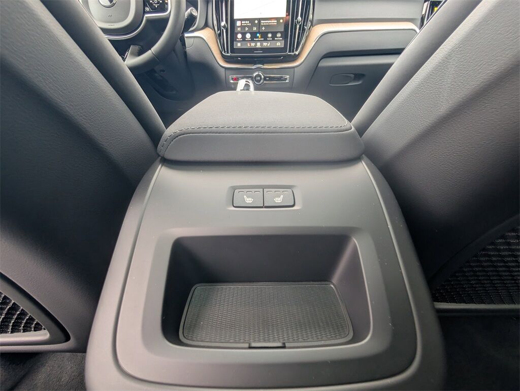 2026 Volvo XC60 B5 Core Hunt Valley MD