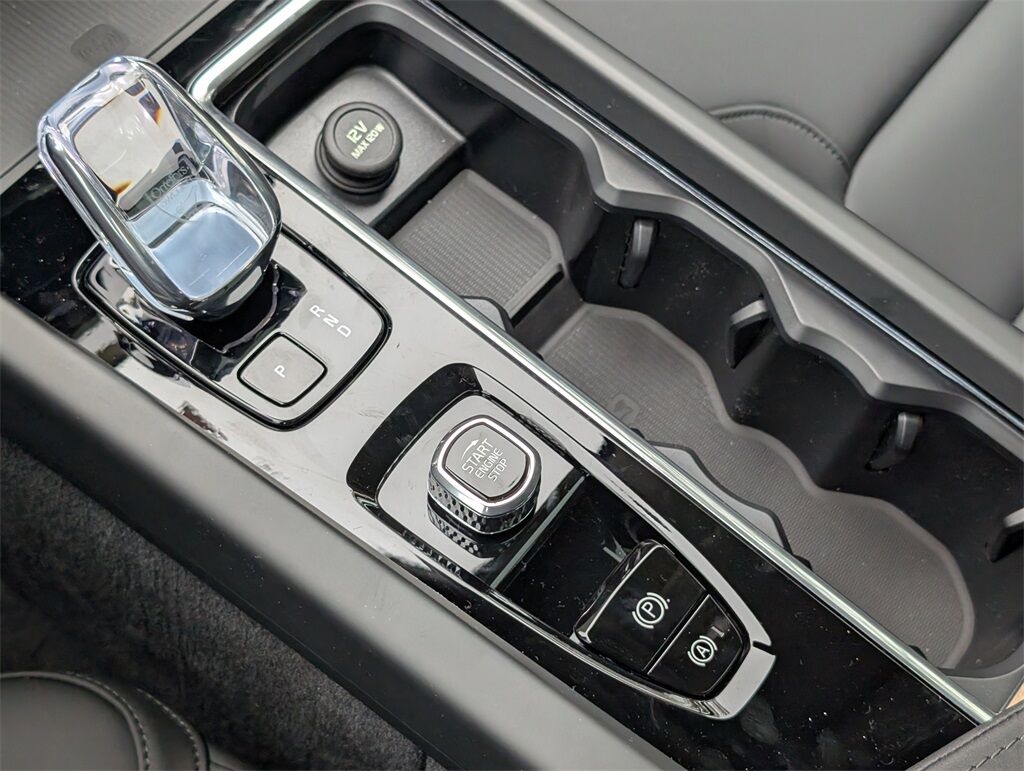 2026 Volvo XC60 B5 Core Hunt Valley MD