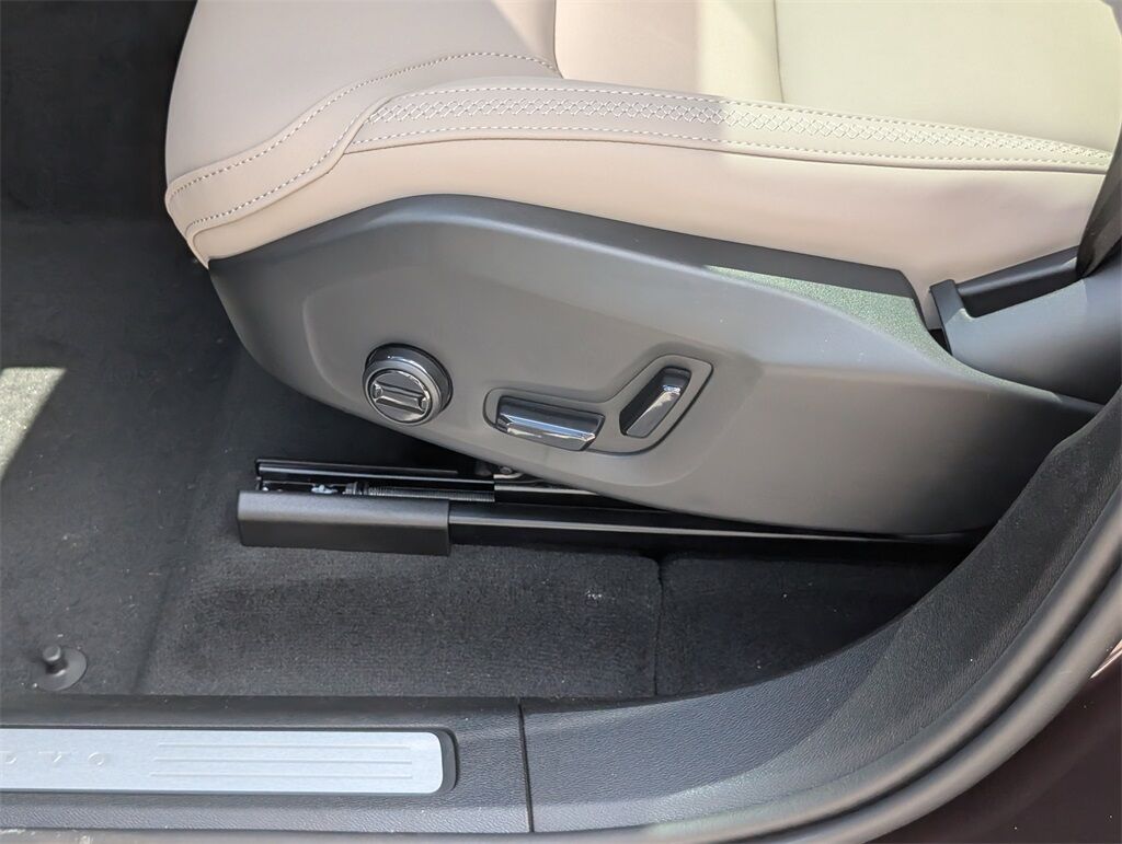 2026 Volvo XC60 B5 Core Hunt Valley MD