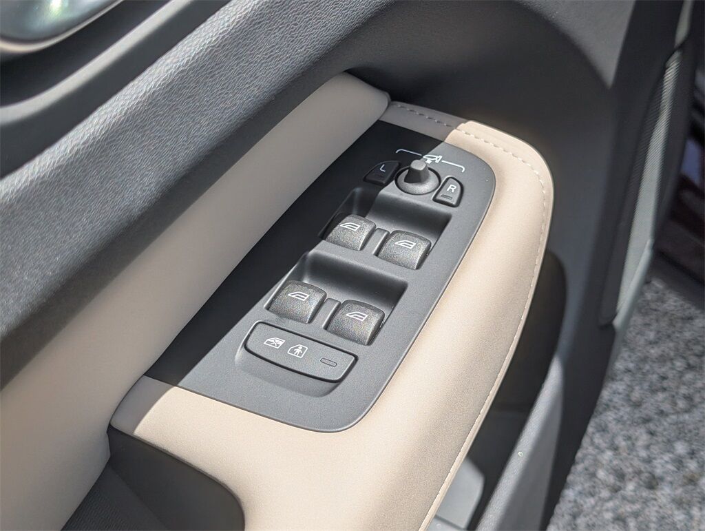 2026 Volvo XC60 B5 Core Hunt Valley MD