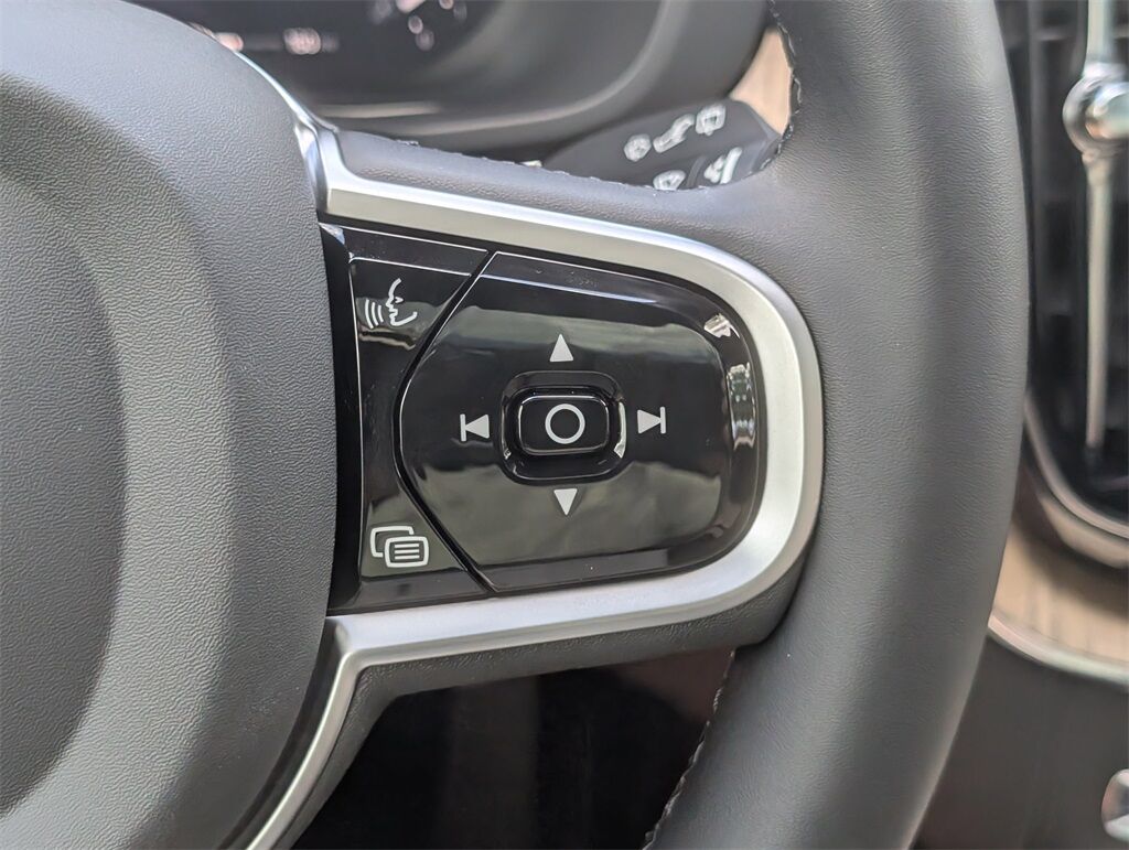 2026 Volvo XC60 B5 Core Hunt Valley MD
