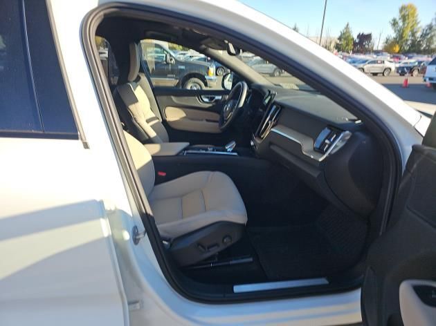 2026 Volvo XC60 B5 Hybrid AWD PLUS | High Performance Audio, Pilot Assist, Climate Pkg * Portland OR