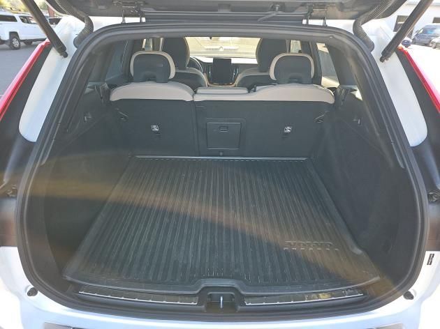 2026 Volvo XC60 B5 Hybrid AWD PLUS | High Performance Audio, Pilot Assist, Climate Pkg * Portland OR