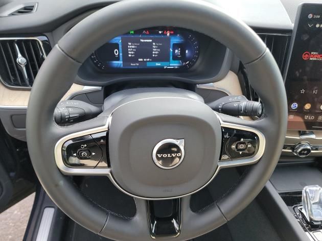 2026 Volvo XC60 B5 Hybrid AWD PLUS | High Performance Audio, Pilot Assist, Climate Pkg * Portland OR