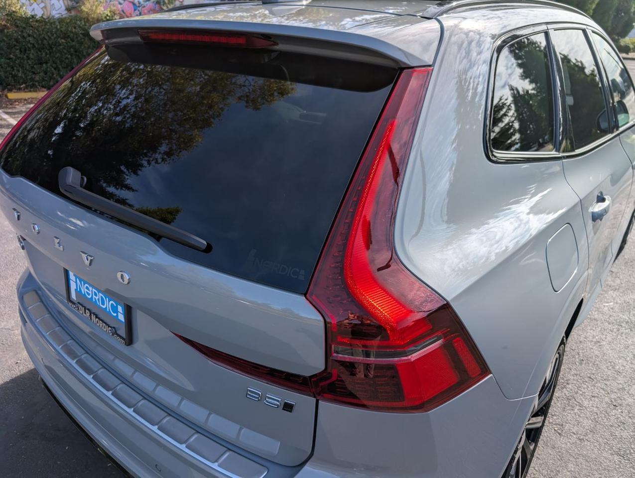 2026 Volvo XC60 B5 Hybrid AWD PLUS | High Performance Audio, Pilot Assist, 360 Cam, 4 Heated Seats & Wheel Portland OR