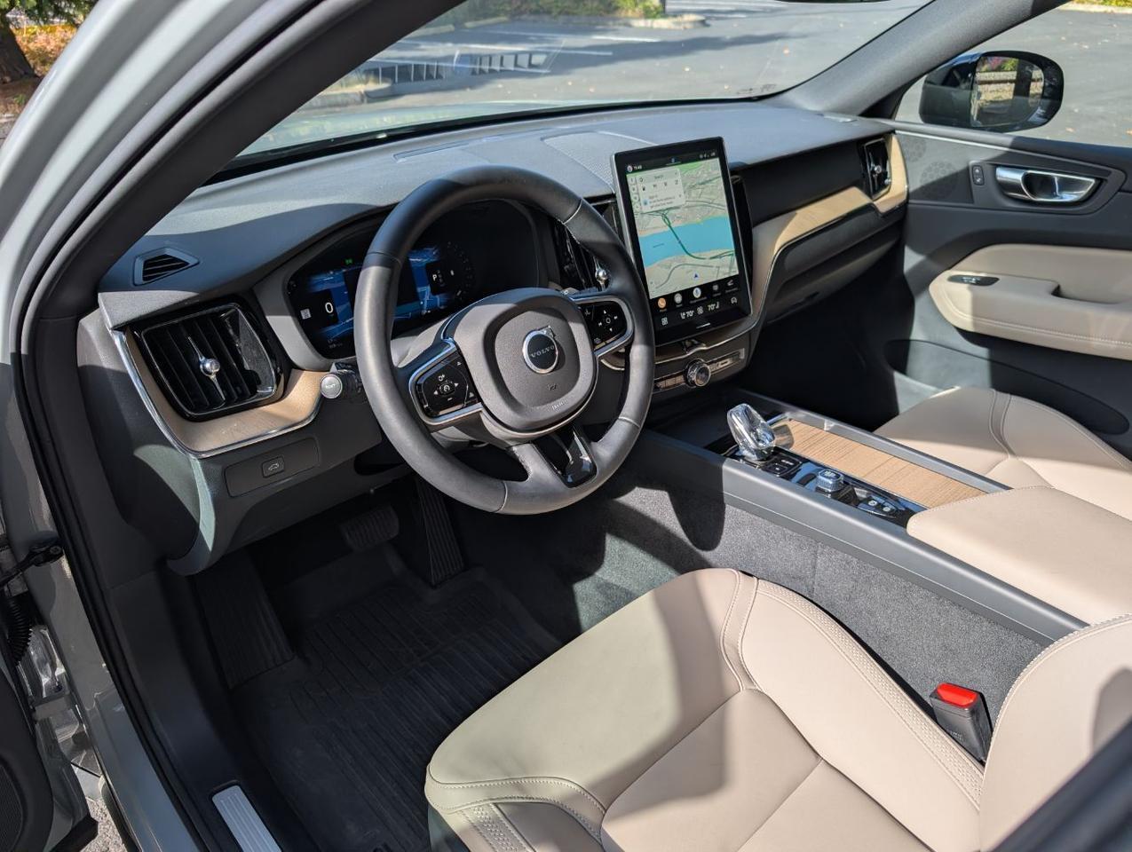 2026 Volvo XC60 B5 Hybrid AWD PLUS | High Performance Audio, Pilot Assist, 360 Cam, 4 Heated Seats & Wheel Portland OR