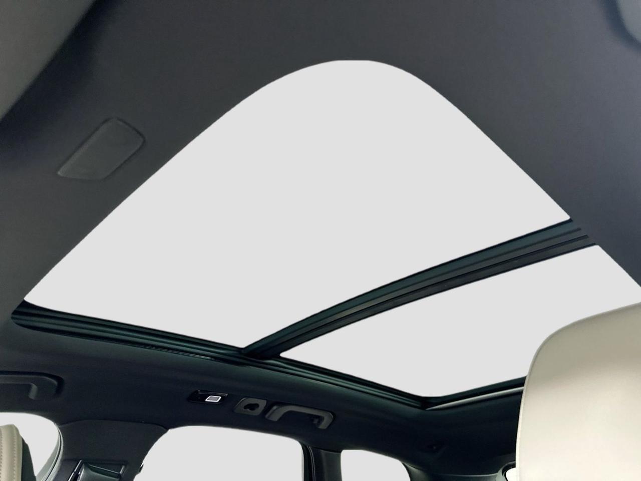 2026 Volvo XC60 B5 Hybrid AWD PLUS | High Performance Audio, Pilot Assist, Climate Pkg * Portland OR