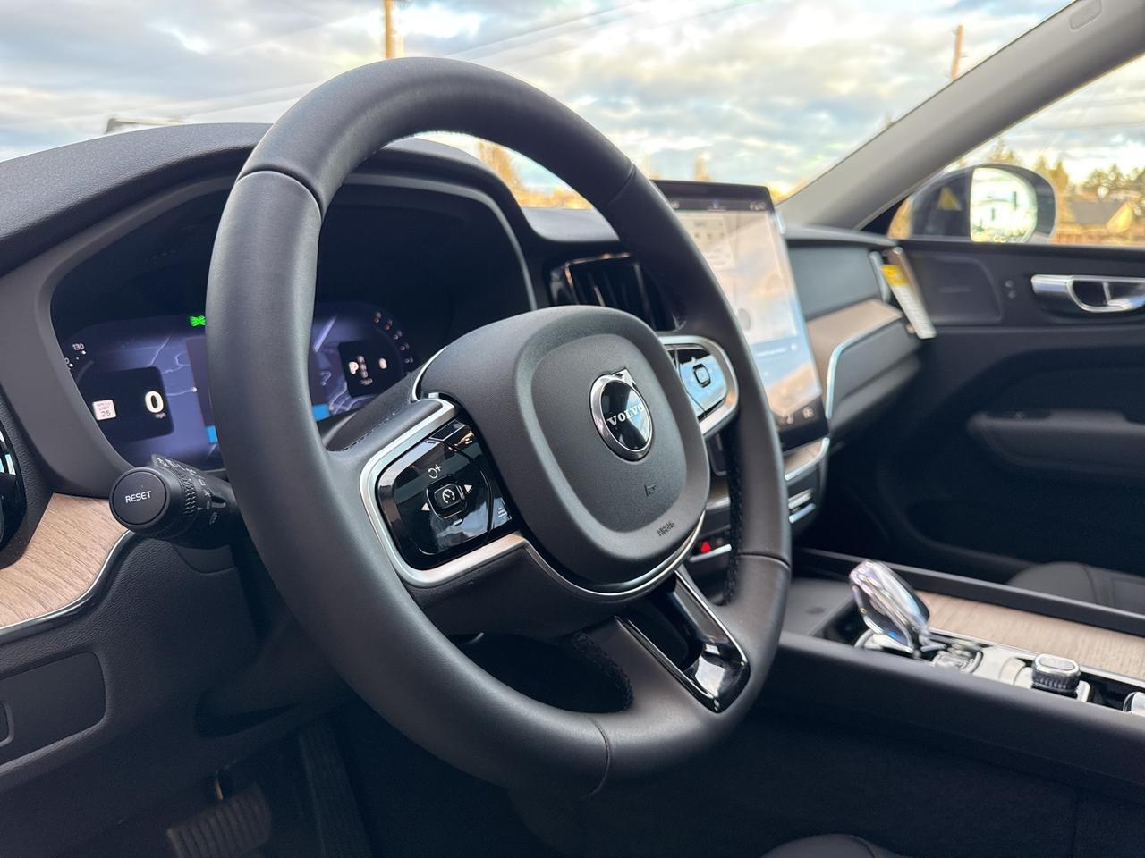 2026 Volvo XC60 B5 Plus Bend OR