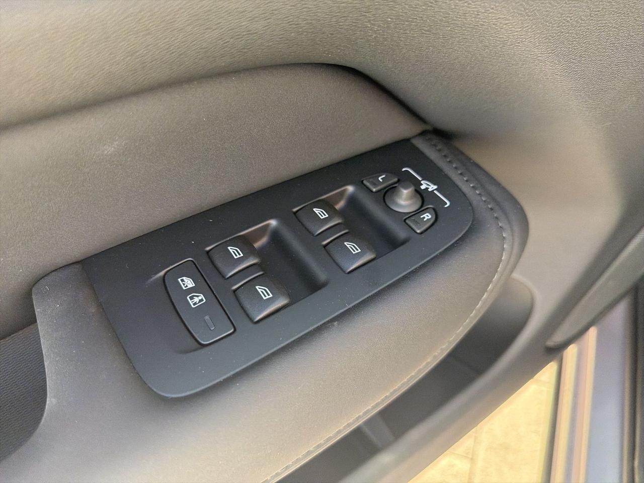 2026 Volvo XC60 B5 Plus Bend OR