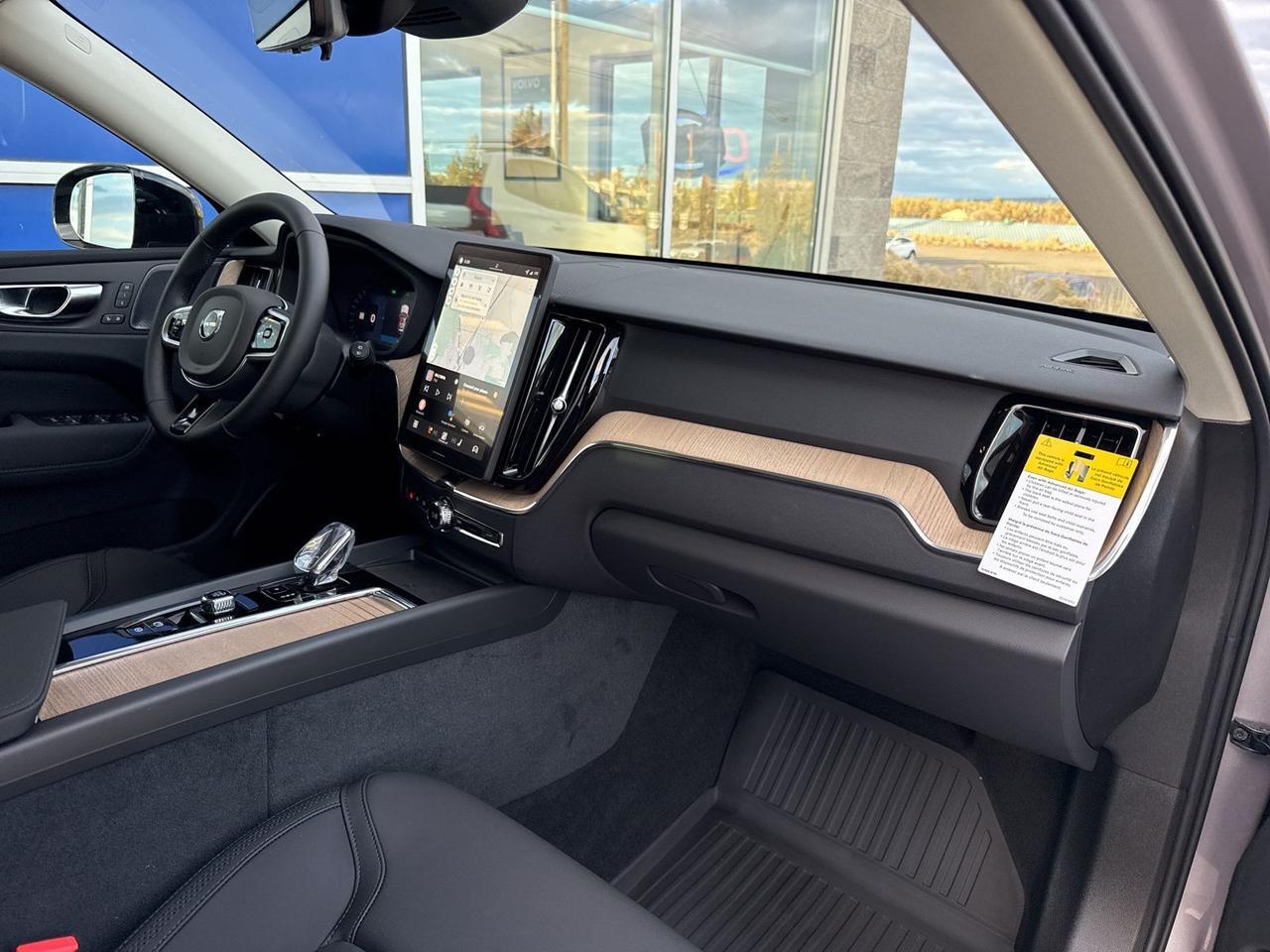 2026 Volvo XC60 B5 Plus Bend OR