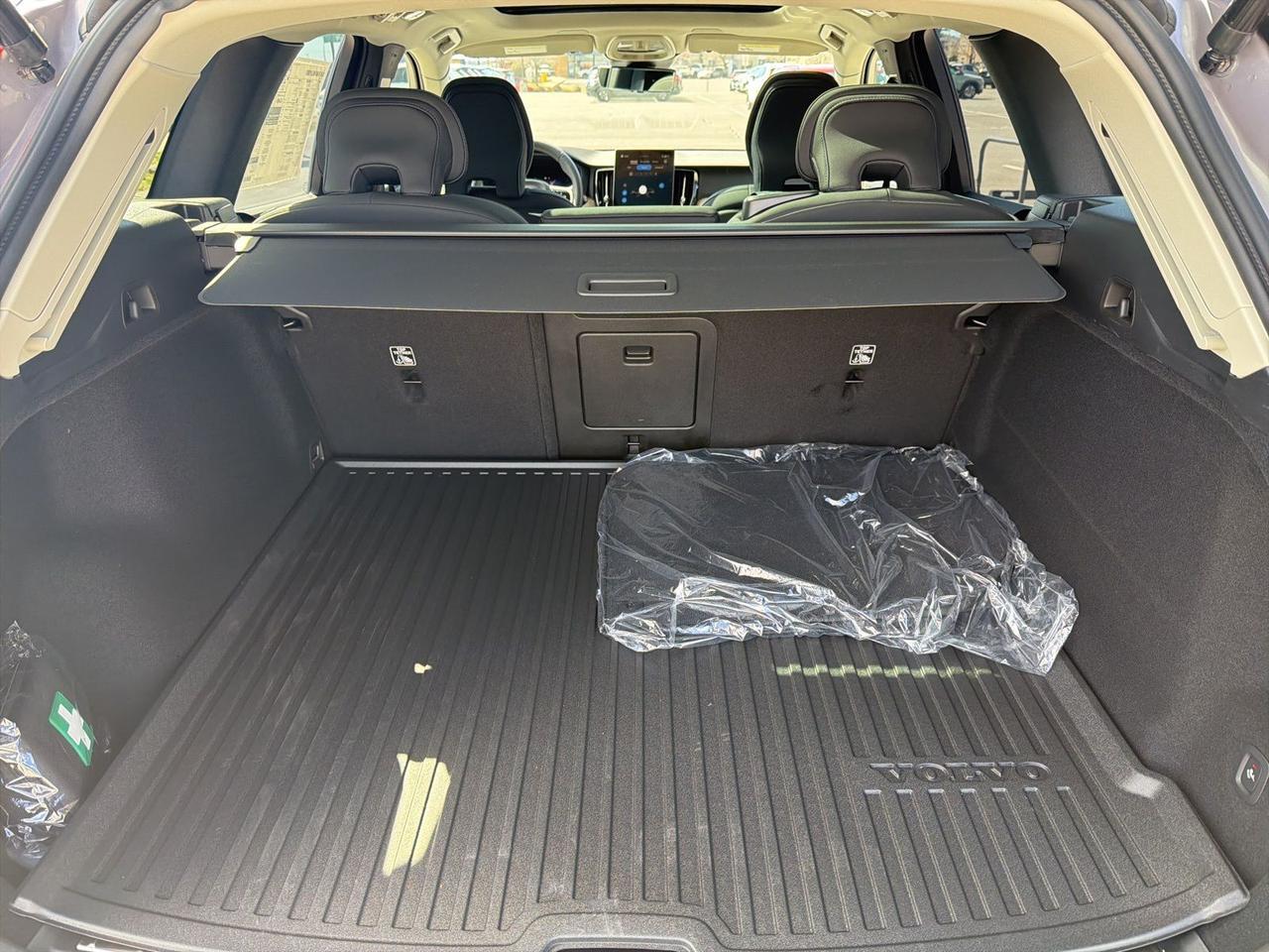 2026 Volvo XC60 B5 Plus Bend OR