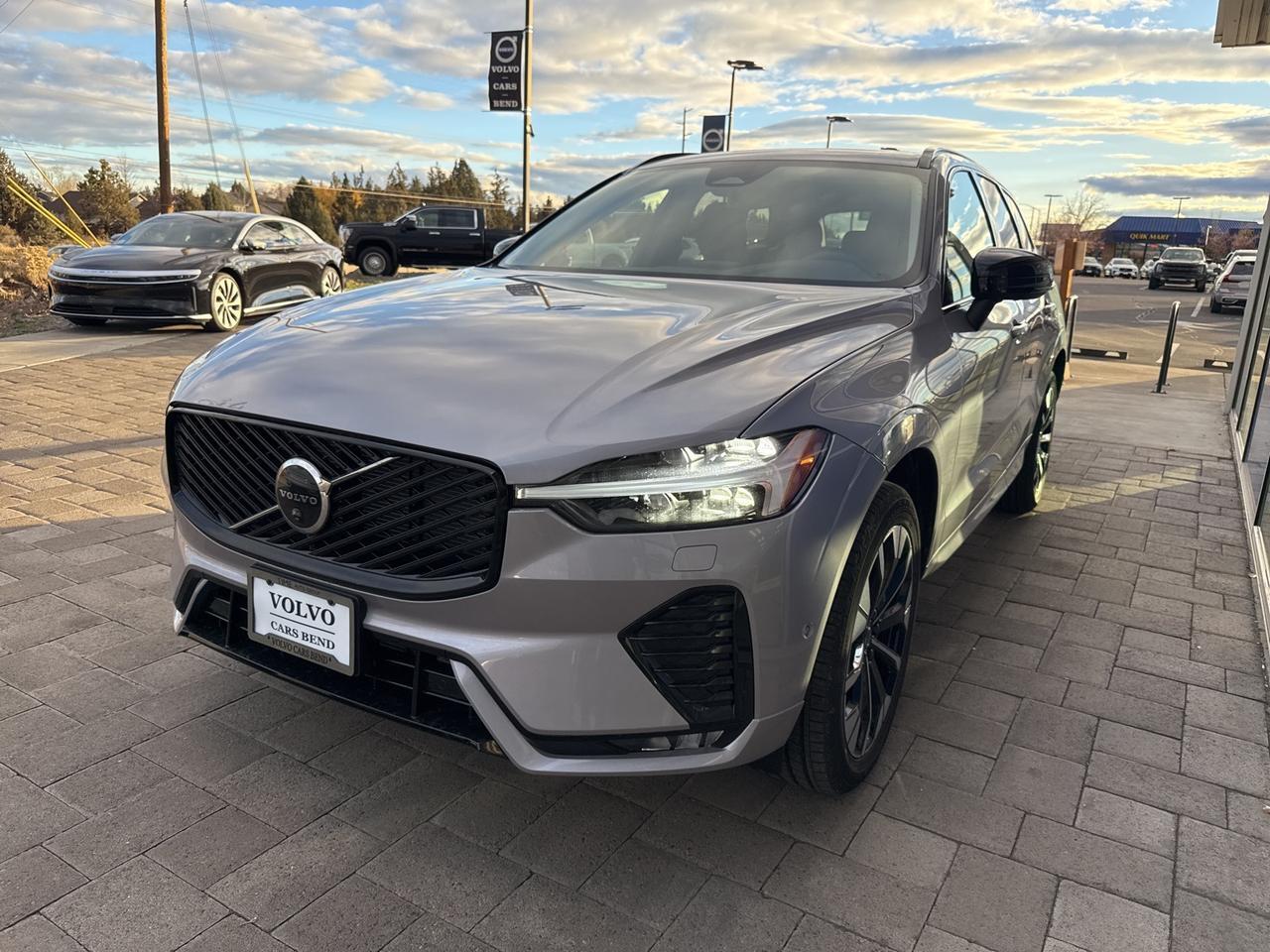 2026 Volvo XC60 B5 Plus Bend OR