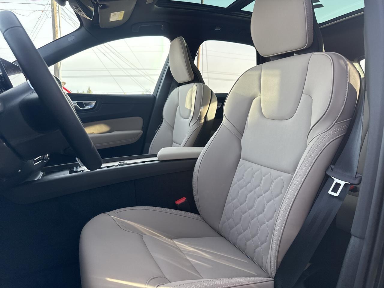 2026 Volvo XC60 B5 Plus Bend OR