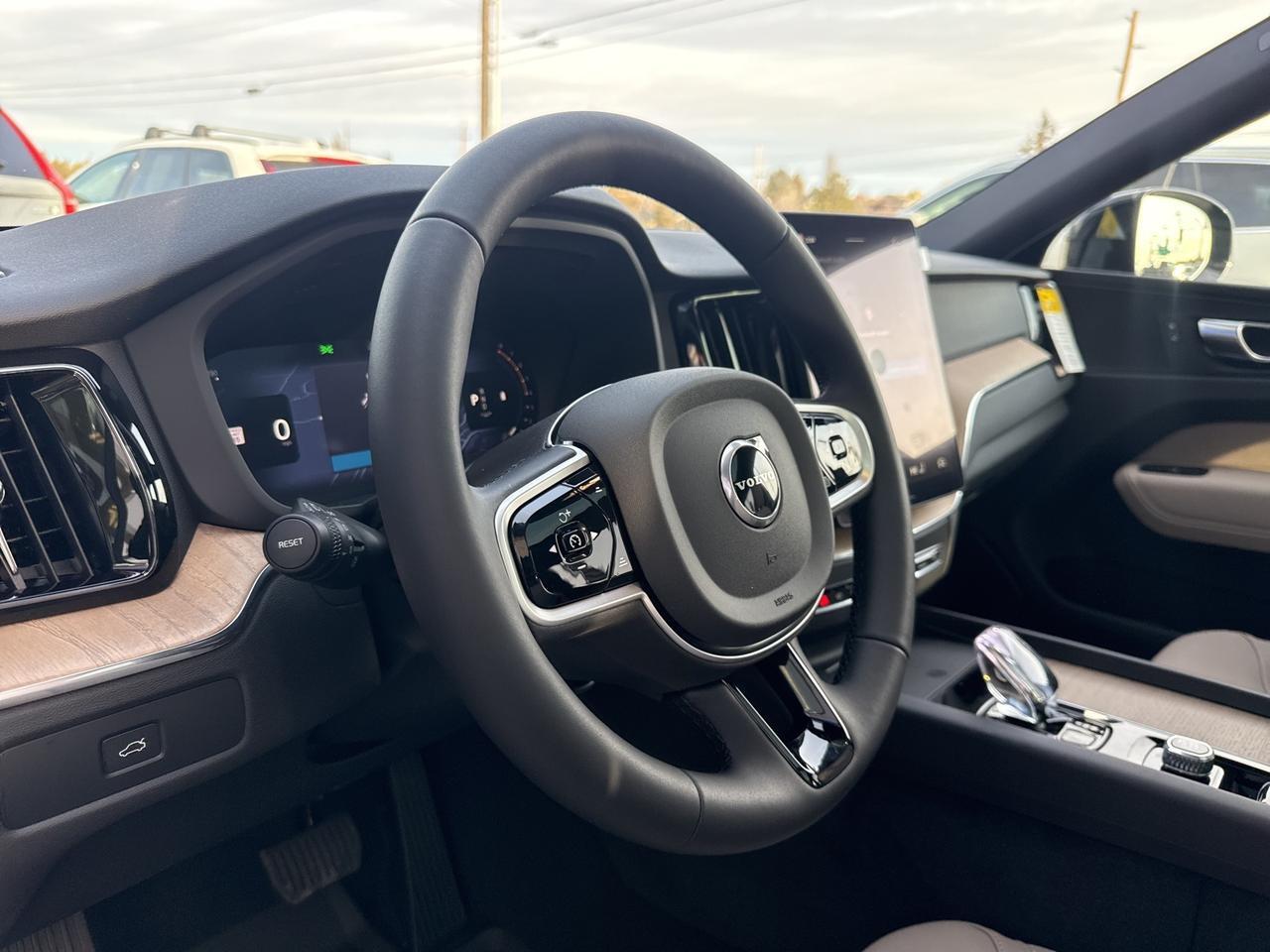 2026 Volvo XC60 B5 Plus Bend OR