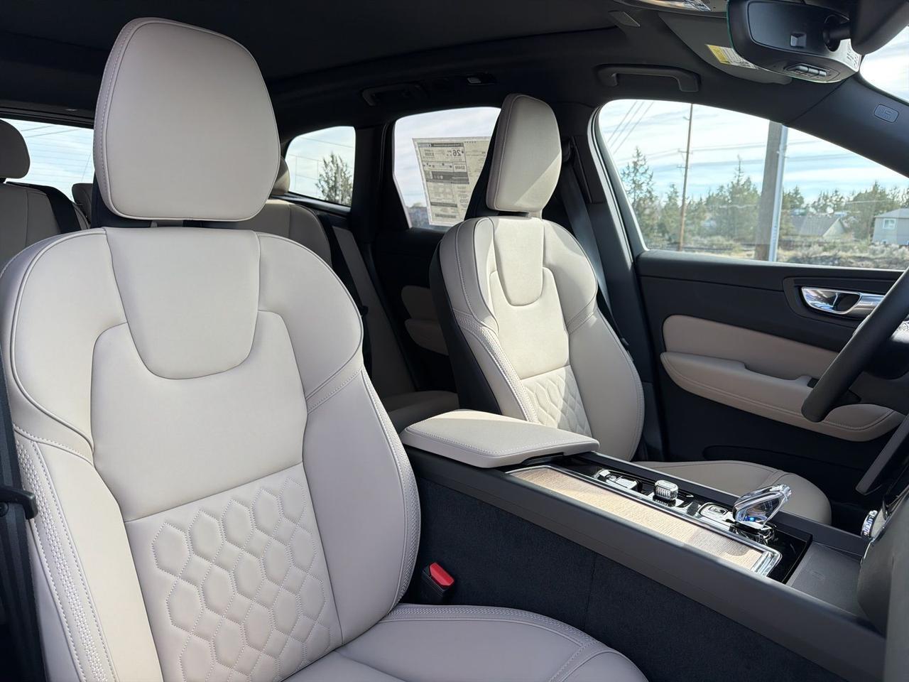 2026 Volvo XC60 B5 Plus Bend OR