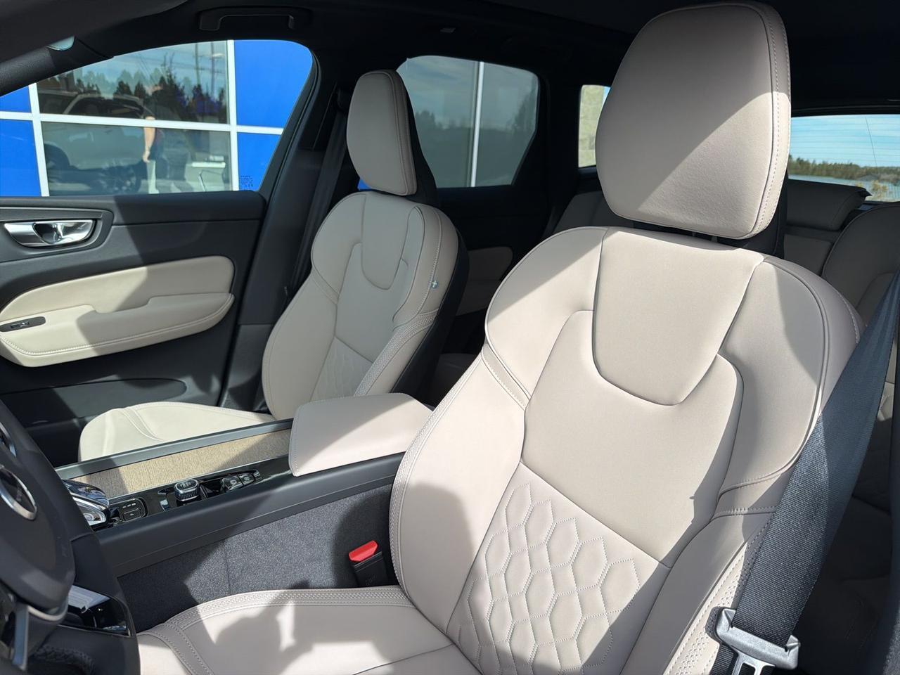 2026 Volvo XC60 B5 Plus Bend OR