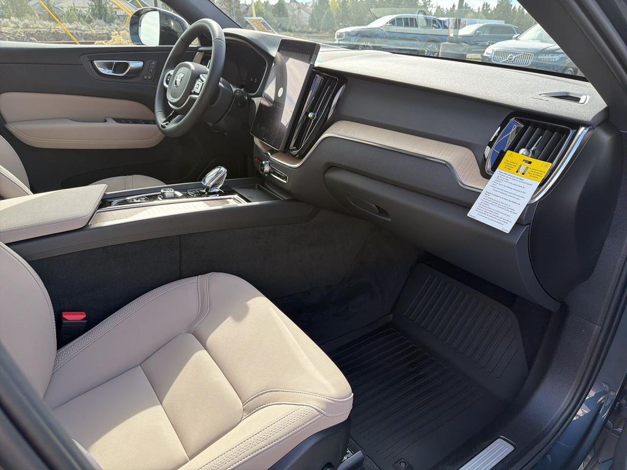 2026 Volvo XC60 B5 Plus Bend OR