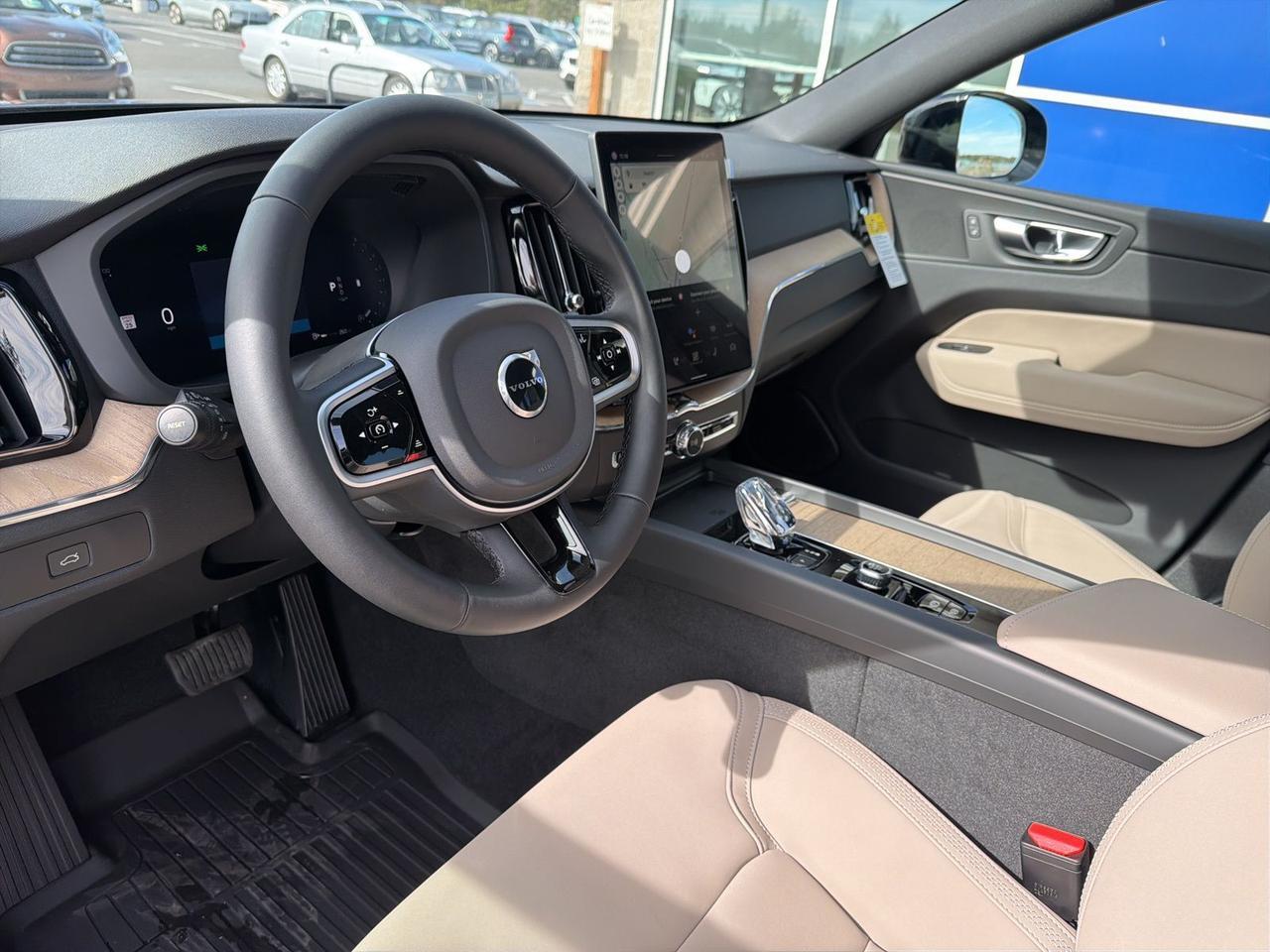 2026 Volvo XC60 B5 Plus Bend OR