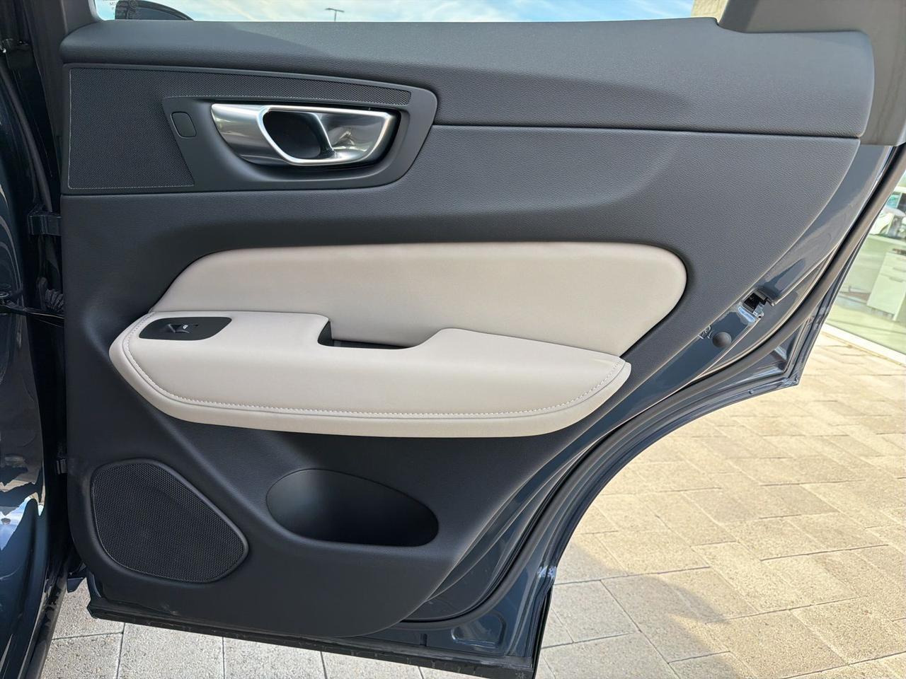 2026 Volvo XC60 B5 Plus Bend OR