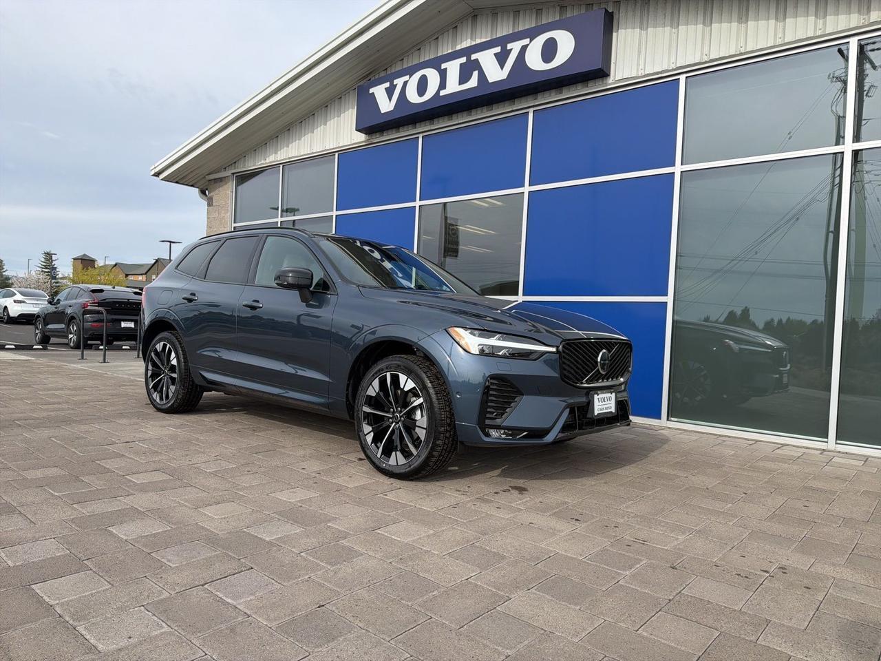 2026 Volvo XC60 B5 Plus