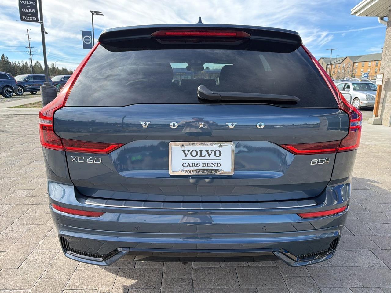 2026 Volvo XC60 B5 Plus Bend OR