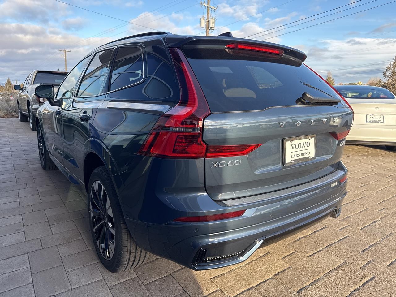 2026 Volvo XC60 B5 Plus Bend OR