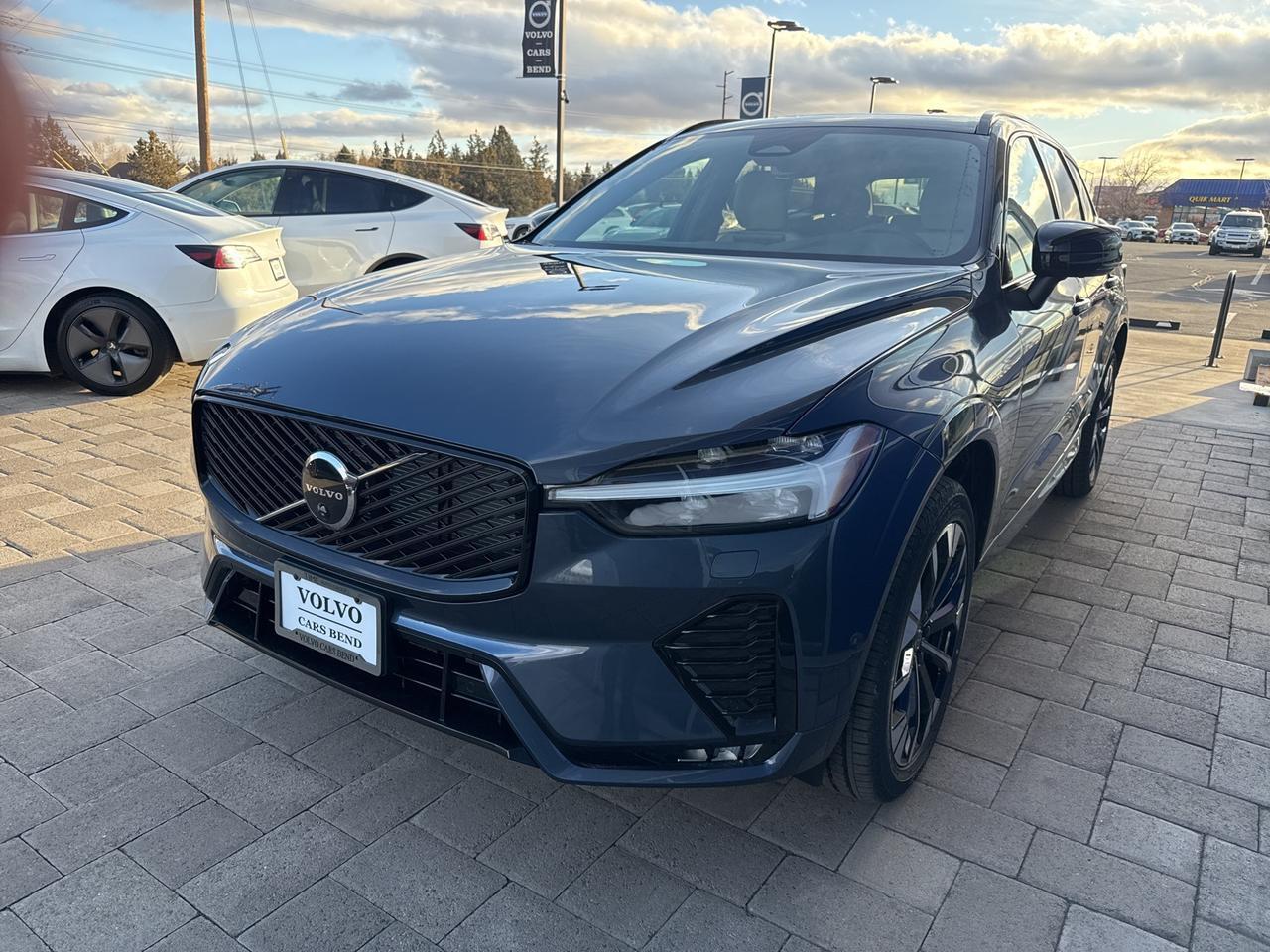 2026 Volvo XC60 B5 Plus Bend OR
