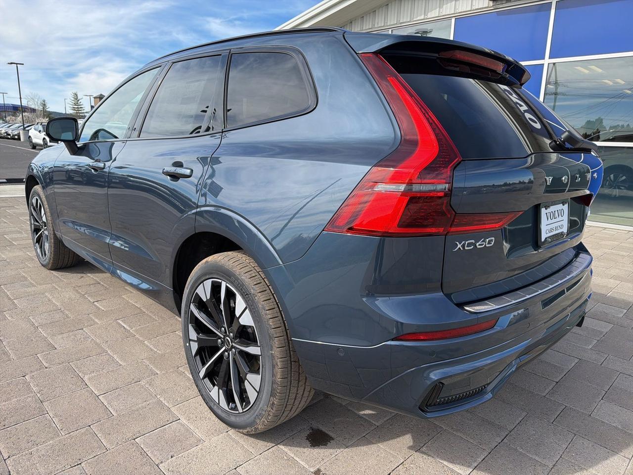 2026 Volvo XC60 B5 Plus Bend OR