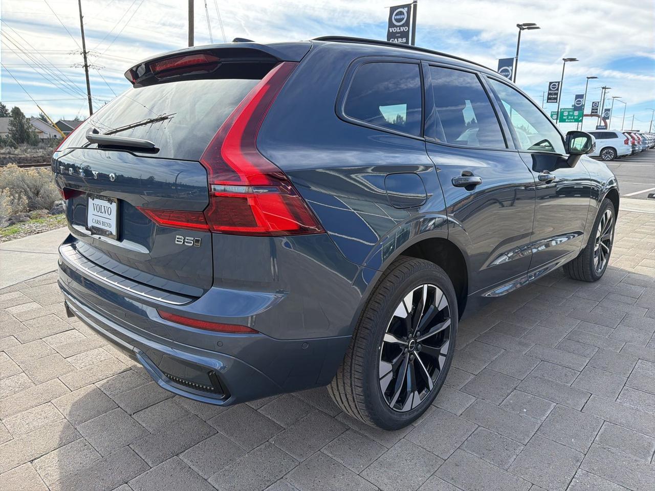 2026 Volvo XC60 B5 Plus Bend OR