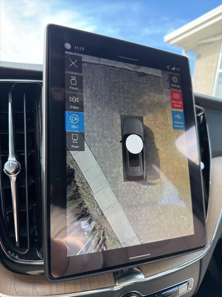 2026 Volvo XC60 B5 Plus Bend OR