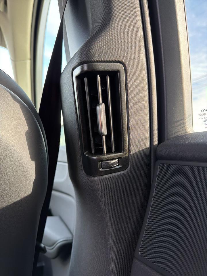 2026 Volvo XC60 B5 Plus Bend OR