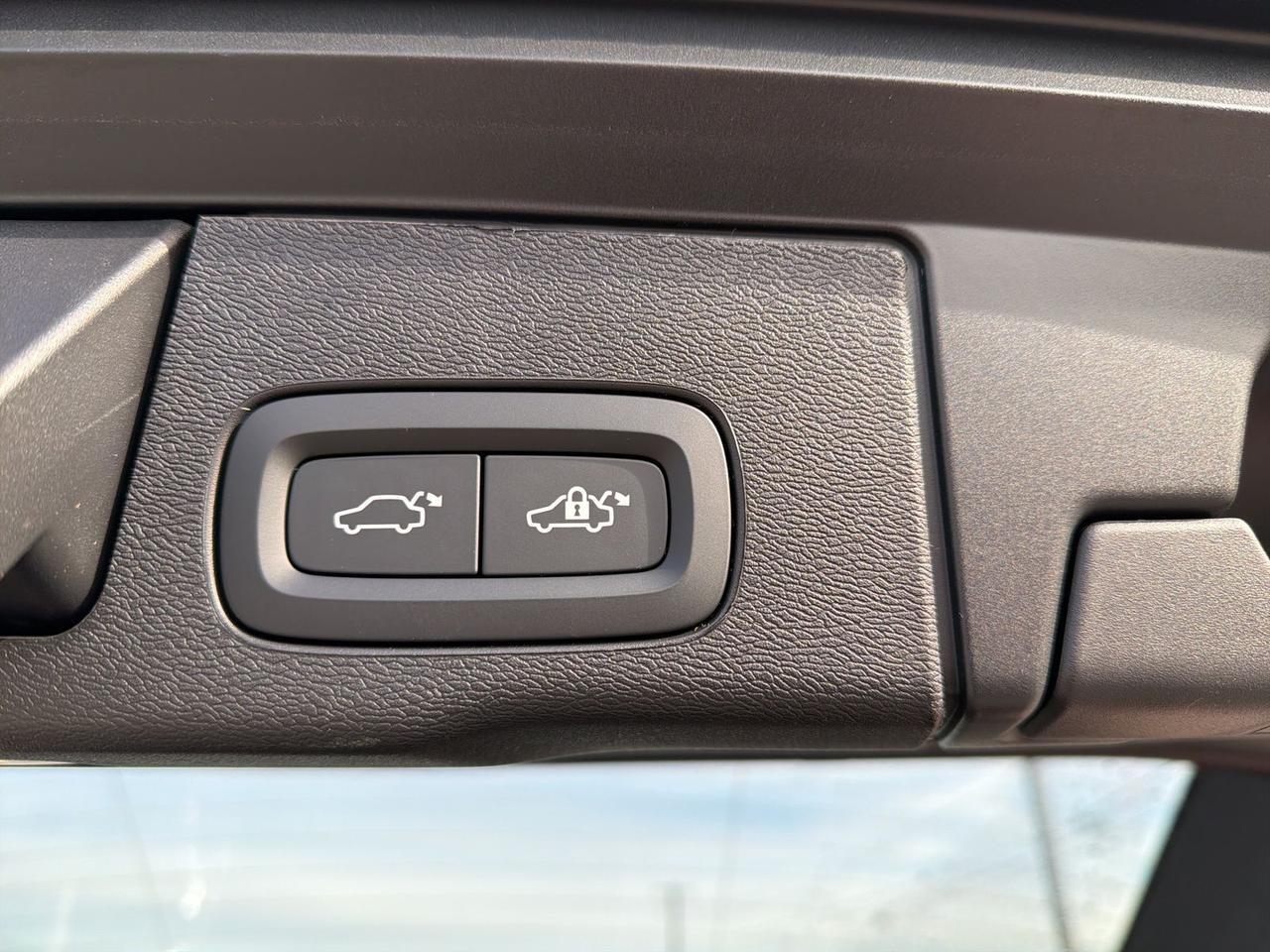 2026 Volvo XC60 B5 Plus Bend OR