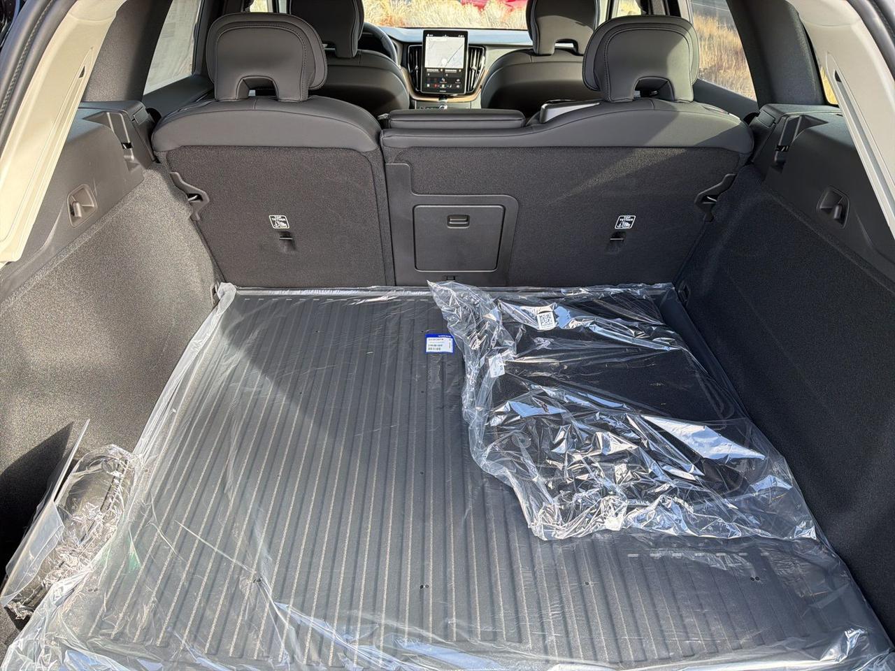 2026 Volvo XC60 B5 Plus Bend OR