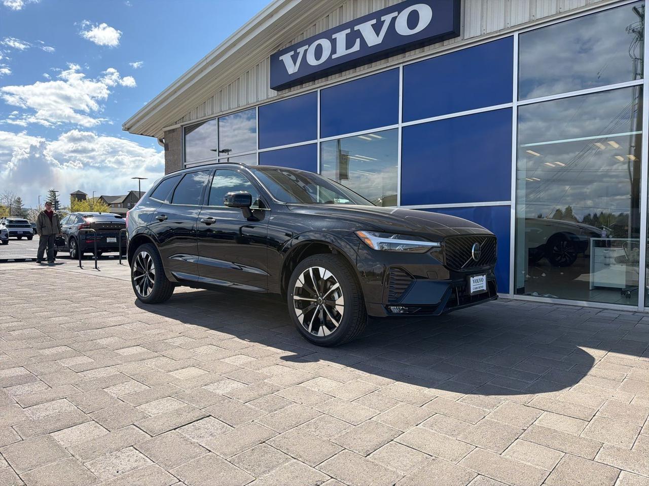 2026 Volvo XC60 B5 Plus