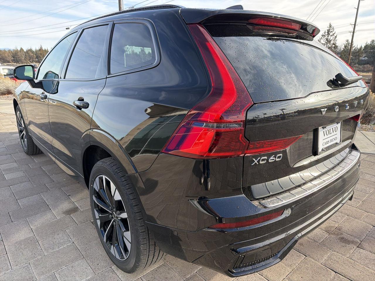 2026 Volvo XC60 B5 Plus Bend OR