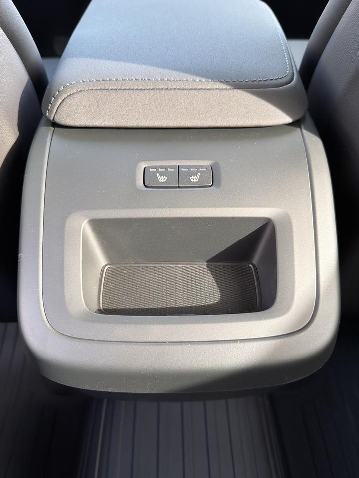 2026 Volvo XC60 B5 Plus Bend OR