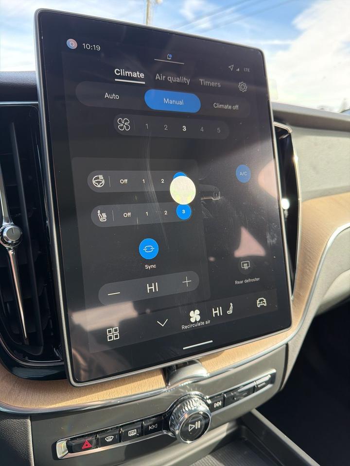 2026 Volvo XC60 B5 Plus Bend OR