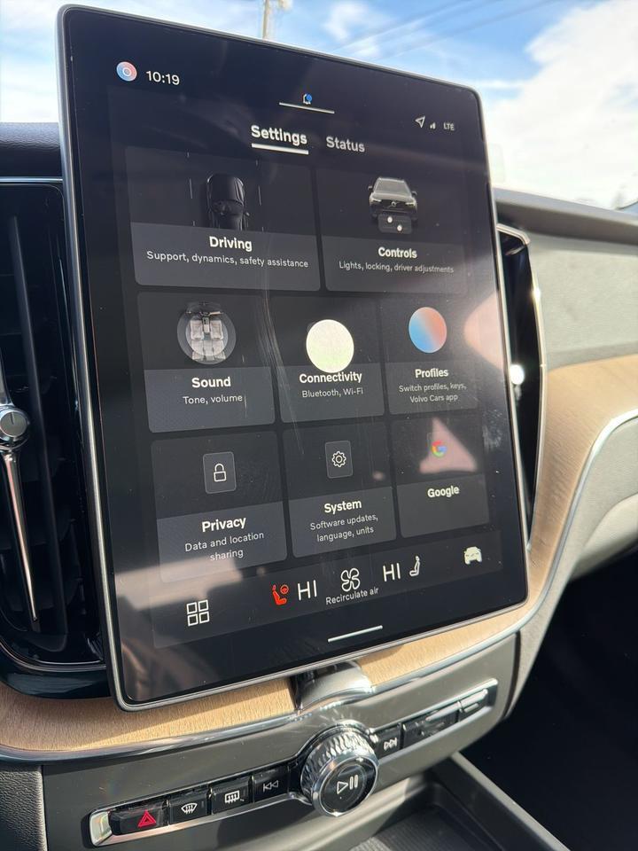 2026 Volvo XC60 B5 Plus Bend OR