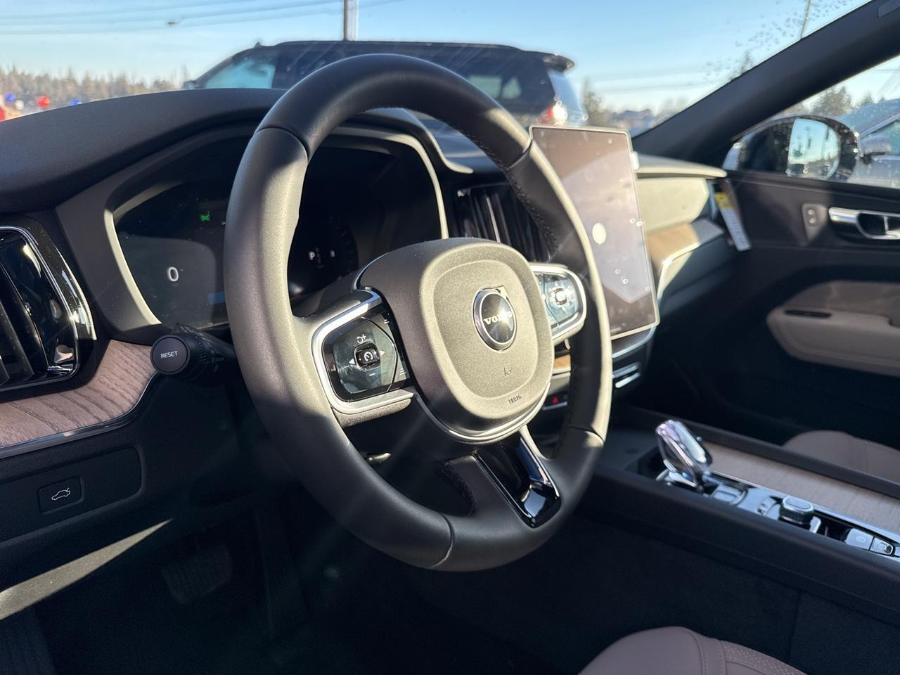 2026 Volvo XC60 B5 Plus Bend OR